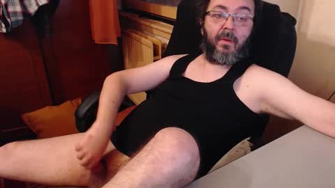 Max online show from November 9, 8:23 am