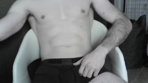 Snapshot of max_9991 chatting on March 6, 2:57 pm Max online show from March 6, 2:57 pm