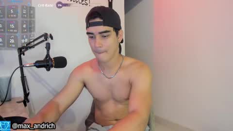 Snapshot of max__andrich chatting on March 26, 3:01 am Max... online show from March 26, 3:01 am