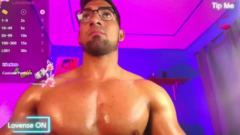 max_brown21 online show from February 8, 11:13 pm