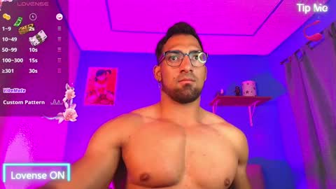 max_brown21 online show from February 10, 10:40 pm
