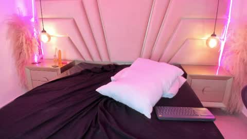 Snapshot of max_huntter chatting on March 11, 1:44 am max_huntter online show from March 11, 1:44 am