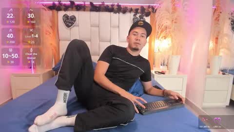 Snapshot of max_huntter chatting on March 25, 11:22 pm max_huntter online show from March 25, 11:22 pm