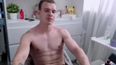Max Kun online show from June 7, 5:44 am