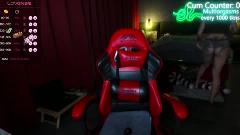 Max online show from December 15, 4:51 am