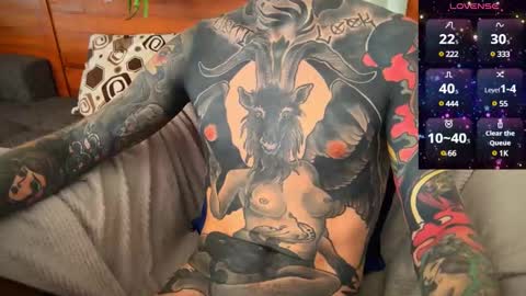 Snapshot of max_reaves chatting on December 8, 6:11 am online show from December 8, 6:11 am