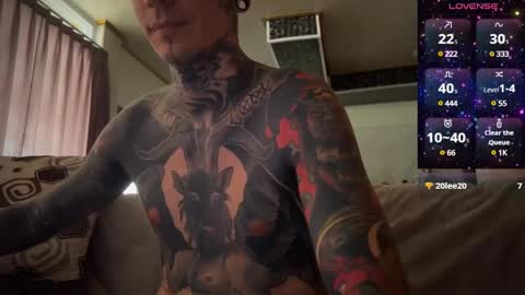 Snapshot of max_reaves chatting on December 14, 7:29 am online show from December 14, 7:29 am