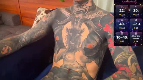 Snapshot of max_reaves chatting on December 29, 2:49 am online show from December 29, 2:49 am