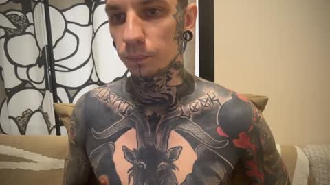 Snapshot of max_reaves chatting on January 24, 6:35 am online show from January 24, 6:35 am