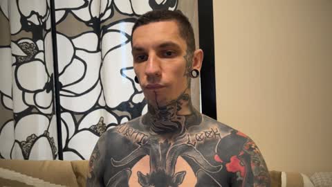 Snapshot of max_reaves chatting on January 24, 10:32 am online show from January 24, 10:32 am