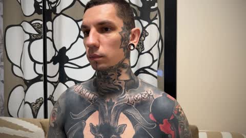 Snapshot of max_reaves chatting on January 26, 6:17 am online show from January 26, 6:17 am