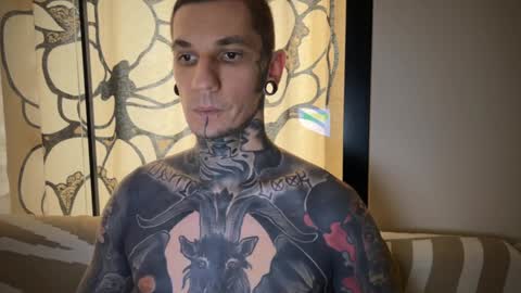 Snapshot of max_reaves chatting on January 26, 12:22 pm online show from January 26, 12:22 pm