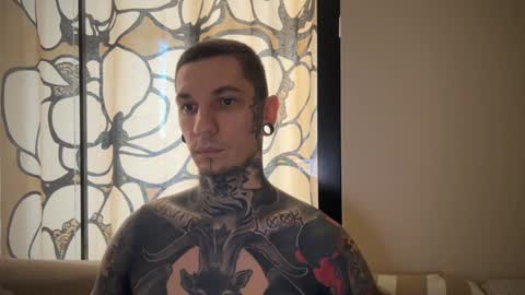 Snapshot of max_reaves chatting on January 27, 6:09 am online show from January 27, 6:09 am