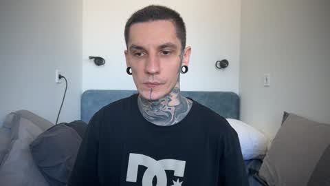 Snapshot of max_reaves chatting on January 30, 11:11 am online show from January 30, 11:11 am