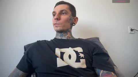 Snapshot of max_reaves chatting on February 9, 9:47 am online show from February 9, 9:47 am