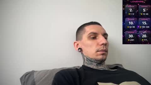 Snapshot of max_reaves chatting on February 22, 11:02 am online show from February 22, 11:02 am