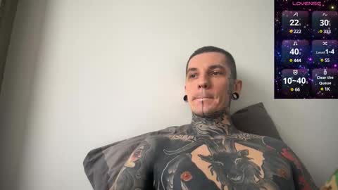 Snapshot of max_reaves chatting on February 26, 7:20 am online show from February 26, 7:20 am