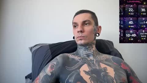 Snapshot of max_reaves chatting on March 5, 10:11 am online show from March 5, 10:11 am