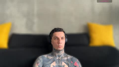 Snapshot of max_reaves chatting on September 20, 7:09 am online show from September 20, 7:09 am