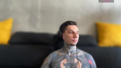 Snapshot of max_reaves chatting on September 22, 6:04 am online show from September 22, 6:04 am