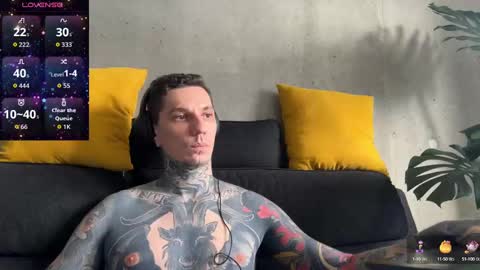 Snapshot of max_reaves chatting on September 26, 6:39 am online show from September 26, 6:39 am