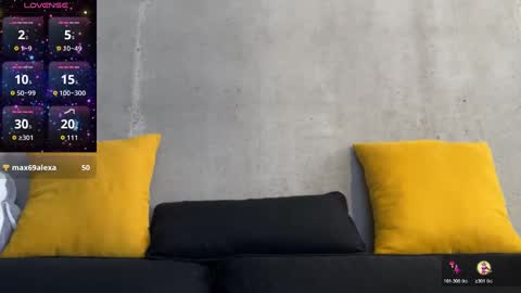 Snapshot of max_reaves chatting on October 23, 6:13 am online show from October 23, 6:13 am