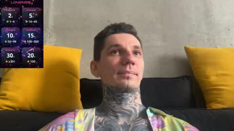 Snapshot of max_reaves chatting on November 7, 6:46 am online show from November 7, 6:46 am