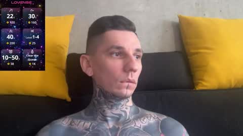 Snapshot of max_reaves chatting on November 14, 7:07 am online show from November 14, 7:07 am