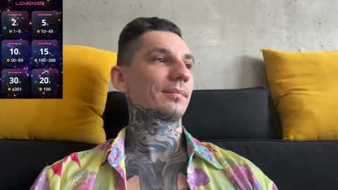 Snapshot of max_reaves chatting on November 20, 6:02 am online show from November 20, 6:02 am