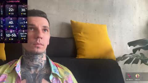 Snapshot of max_reaves chatting on November 22, 5:28 am online show from November 22, 5:28 am