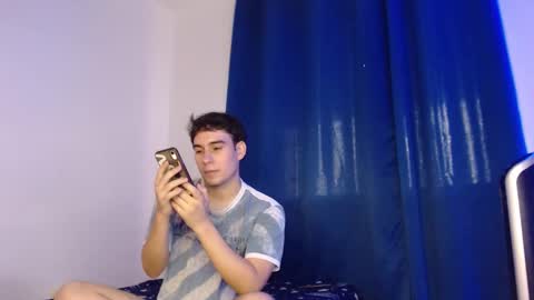 max_snow1616 online show from November 28, 5:15 pm