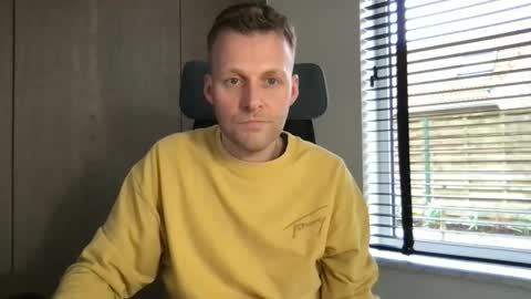 Snapshot of max_straight_1 chatting on March 13, 2:12 pm Max take off clothes online show from March 13, 2:12 pm