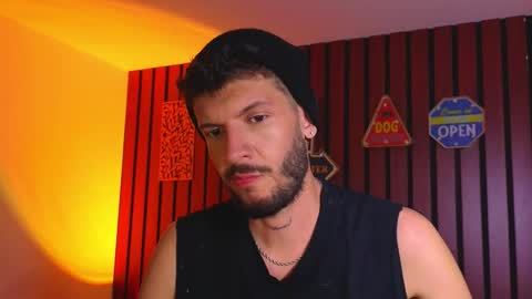 Max Taylor online show from October 21, 1:17 am