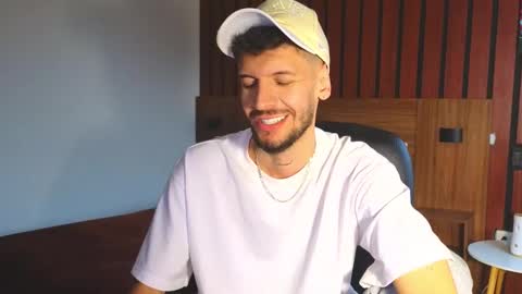 Max Taylor online show from January 15, 9:40 pm