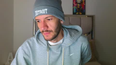 Snapshot of max_tayloor chatting on May 12, 1:47 am Max Taylor online show from May 12, 1:47 am