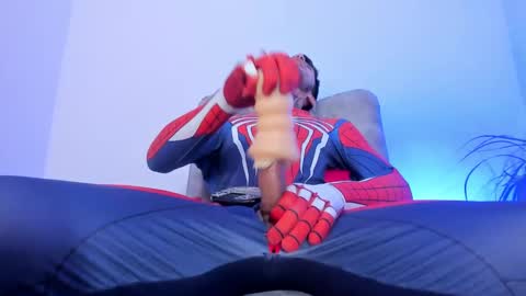 Snapshot of max_val chatting on November 12, 2:50 pm Max online show from November 12, 2:50 pm