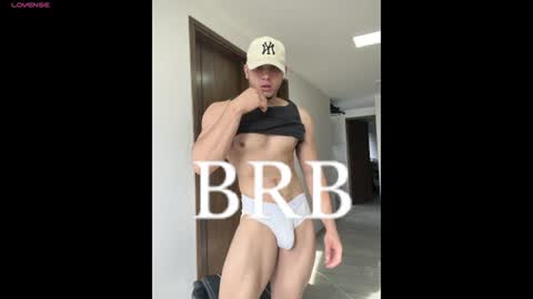max_valiant1 online show from July 15, 11:15 am