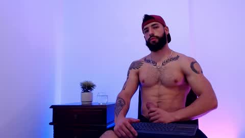 Snapshot of max_xl_ chatting on February 17, 4:15 pm max_xl_ online show from February 17, 4:15 pm