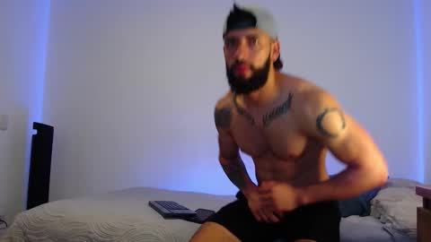 Snapshot of max_xl_ chatting on October 2, 3:08 pm max_xl_ online show from October 2, 3:08 pm