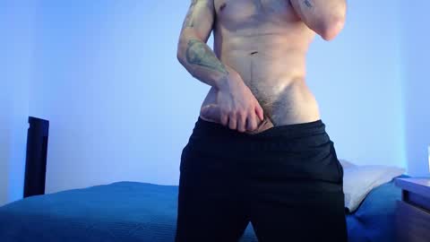 Snapshot of max_xl_ chatting on October 20, 11:05 pm max_xl_ online show from October 20, 11:05 pm