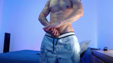 Snapshot of max_xl_ chatting on October 27, 10:36 pm max_xl_ online show from October 27, 10:36 pm