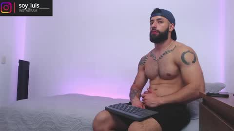 max_xl_ online show from April 30, 11:20 pm