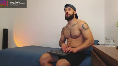 max_xl_ online show from May 15, 2:40 am