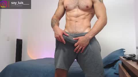max_xl_ online show from July 4, 11:33 pm