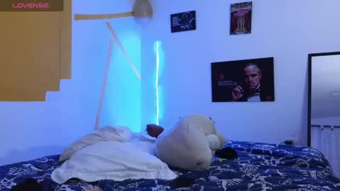 Snapshot of maxandalyn_ chatting on January 29, 11:46 pm Max Dalyn online show from January 29, 11:46 pm