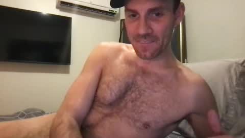 Snapshot of maxchambers5 chatting on January 14, 1:55 am Maxchambers5 online show from January 14, 1:55 am