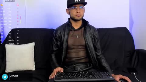 Max Conor online show from March 6, 10:45 am