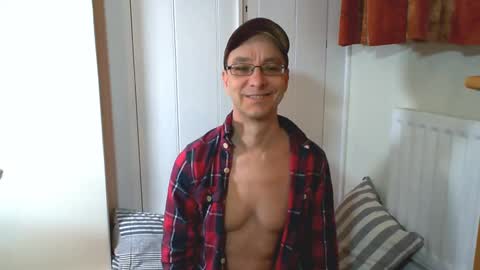 Snapshot of maxdavies chatting on January 20, 11:13 am Max Davies online show from January 20, 11:13 am