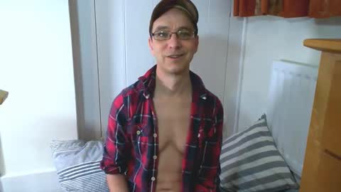 Max Davies online show from January 19, 11:36 am