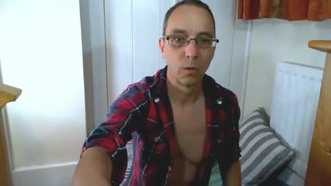 Snapshot of maxdavies chatting on June 7, 4:33 pm Max Davies online show from June 7, 4:33 pm